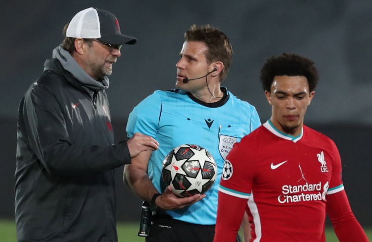 2015年7月：白袜队卖出克里斯·塞尔的流言不断，但最终决定留队。